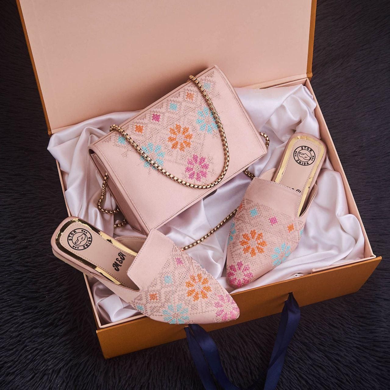 باك  العيد: بلغة وصاك مطروزين